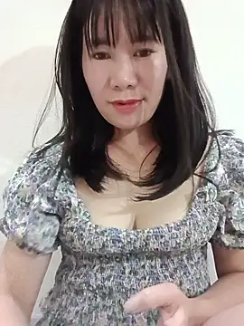 Bondgirl 9 online show from August 1, 8:08 pm