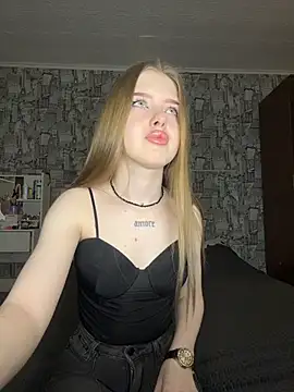 KayShaw online show from April 4, 4:55 am