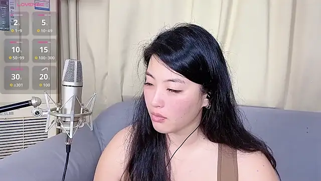 Tavie1744 online show from April 13, 11:43 pm