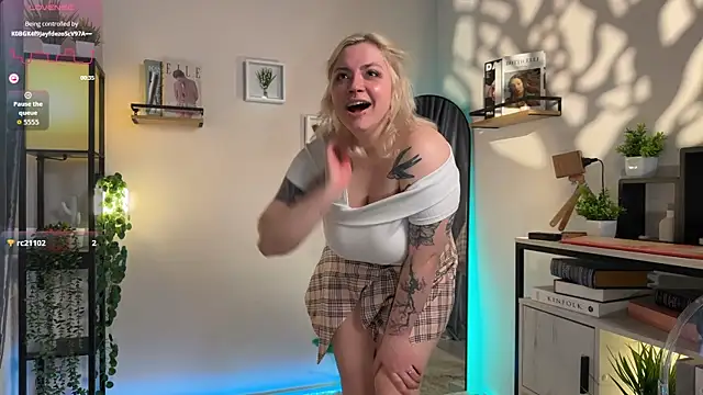 eyes are higher16333 online show from March 22, 12:30 pm