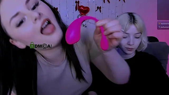 miss courtney  online show from March 29, 10:48 am