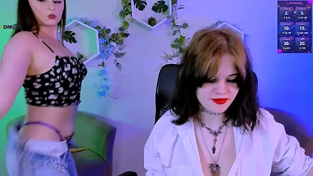 Snapshot of miss_courtney_ chatting on July 15, 8:41 am miss courtney online show from July 15, 8:41 am