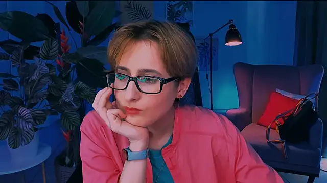 LixeLuna online show from March 31, 6:36 am