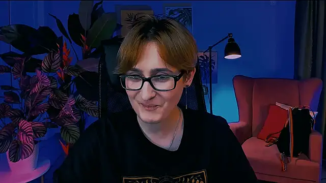 LixeLuna online show from April 1, 1:41 pm