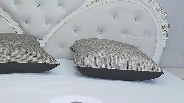 Snapshot of NycoleQuinn chatting on March 13, 12:39 am NycoleQuinn online show from March 13, 12:39 am