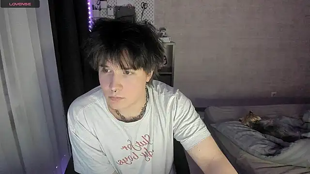 Snapshot of MIya_Chinen chatting on March 3, 5:52 pm MIya Chinen online show from March 3, 5:52 pm