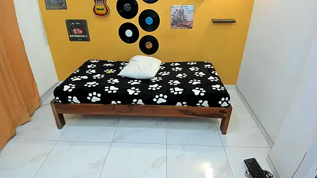 lilithevil32 online show from March 17, 2:16 am