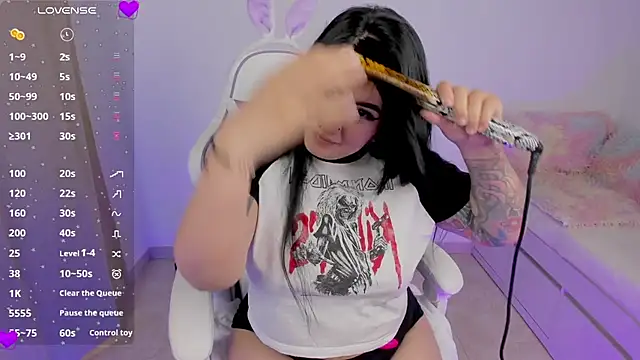 heeyy kitty online show from April 24, 2:52 pm
