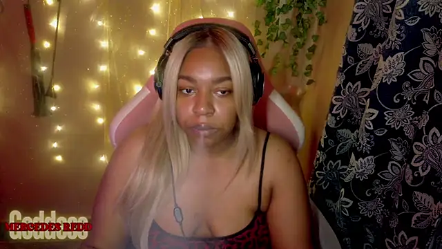 Goddess MercedesRedd online show from July 13, 2:09 pm