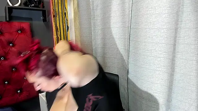 Sarah  Moonx online show from March 28, 7:24 pm