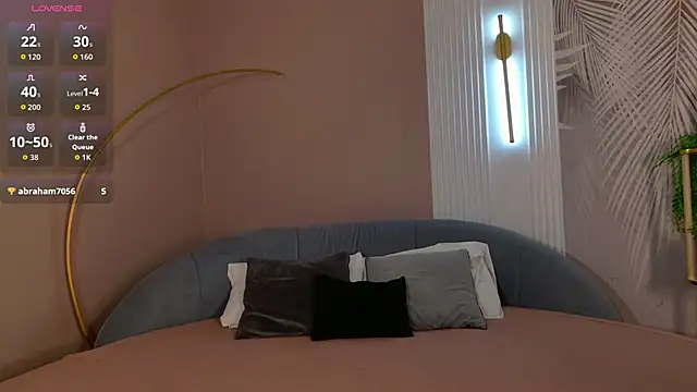 Sherry Bell online show from April 13, 5:07 pm