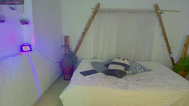 marianafoxx  online show from March 16, 3:12 am