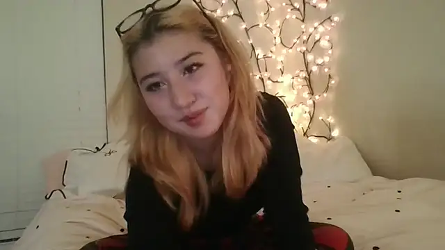 Silverbabyyy2007 online show from June 5, 2:07 am
