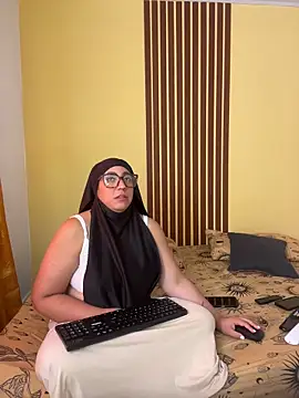 Chandra Yusef online show from April 20, 1:58 pm