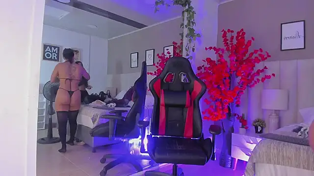 Kiara Kismet  online show from March 31, 8:42 pm