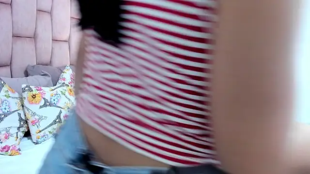 melina voss online show from April 1, 2:45 am