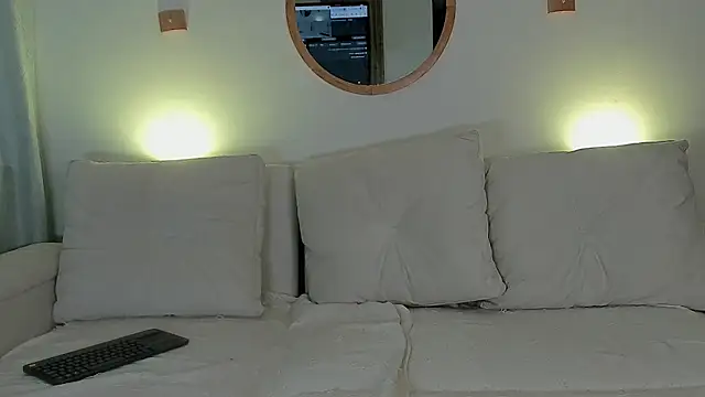 ALEJA R01 online show from April 24, 1:35 pm