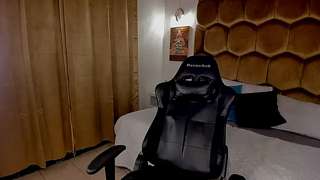 Emmet CollinsJS online show from April 12, 4:56 pm