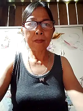 Snapshot of Sky-rain98 chatting on May 10, 6:18 am Sky-rain98 online show from May 10, 6:18 am