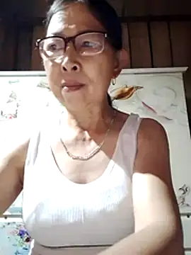 Snapshot of Sky-rain98 chatting on May 31, 7:48 pm Sky-rain98 online show from May 31, 7:48 pm