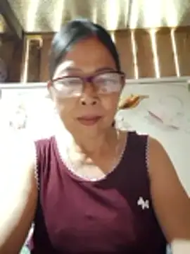 Snapshot of Sky-rain98 chatting on June 1, 7:54 am Sky-rain98 online show from June 1, 7:54 am