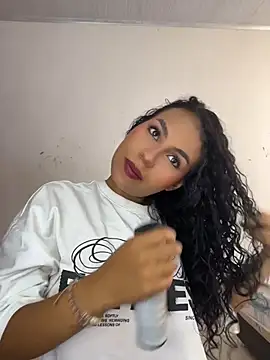 AmeliaAndersson online show from July 9, 2:43 pm