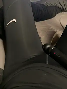 aleexii s online show from April 23, 7:05 pm