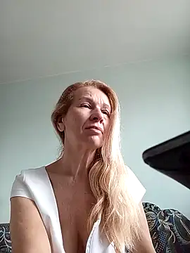 ViktoriaSexi1 online show from March 28, 6:57 am