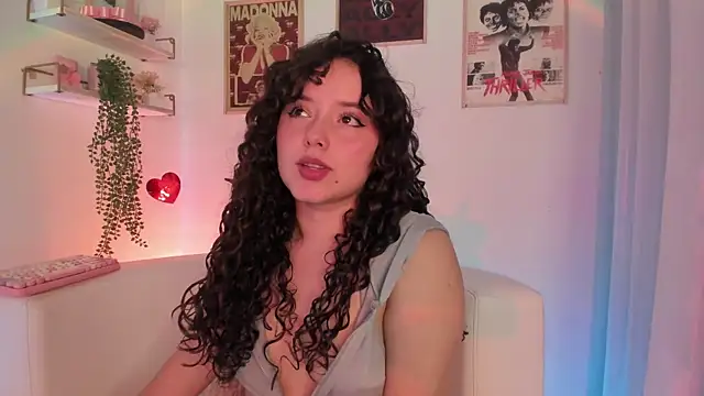 Ally belle online show from July 8, 9:30 pm
