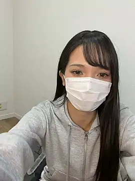 Snapshot of runa3800 chatting on April 16, 6:25 am runa3800 online show from April 16, 6:25 am