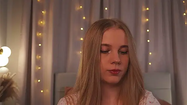 tayashy online show from May 26, 4:36 pm
