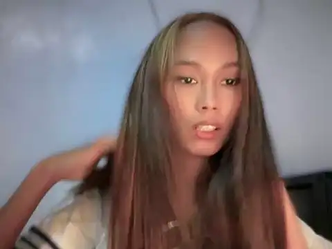 Snapshot of Sunkissed_seductress chatting on July 12, 12:18 pm Sunkissed seductress online show from July 12, 12:18 pm