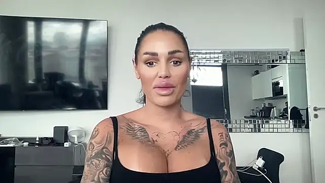 Snapshot of AMBER_HARD chatting on March 14, 1:16 pm AMBER HARD online show from March 14, 1:16 pm