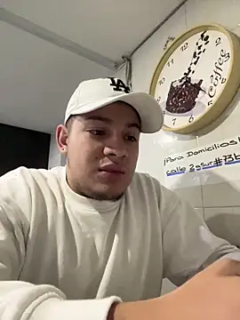 OliverTabordaa online show from March 6, 10:56 am