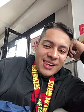 OliverTabordaa online show from March 24, 4:23 pm