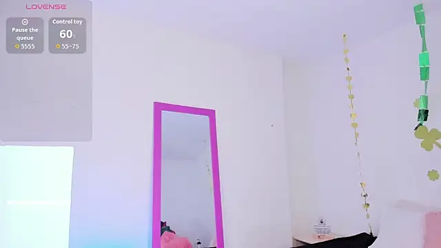 Eve-01 online show from March 25, 6:58 pm