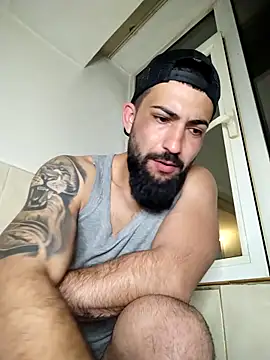 Tommy Porn  online show from April 22, 9:49 pm