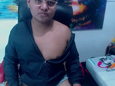 XNoahDeepThroatX online show from March 11, 5:35 am