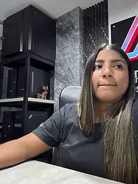 Emma Carteer 1 online show from March 10, 4:50 am