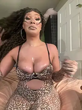 Riasvenenoo online show from May 5, 4:04 pm