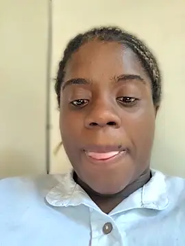 YourLiaa  online show from March 7, 7:55 pm