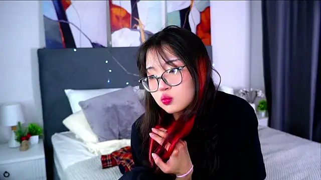 NelleMihalko online show from April 4, 12:24 pm