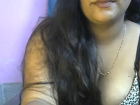 QUEEN-OF-QUEEN online show from July 13, 8:22 pm