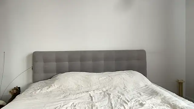 alyrasun online show from April 2, 6:44 am