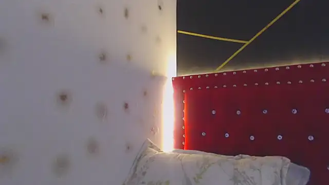 danielawidx online show from April 9, 11:21 pm