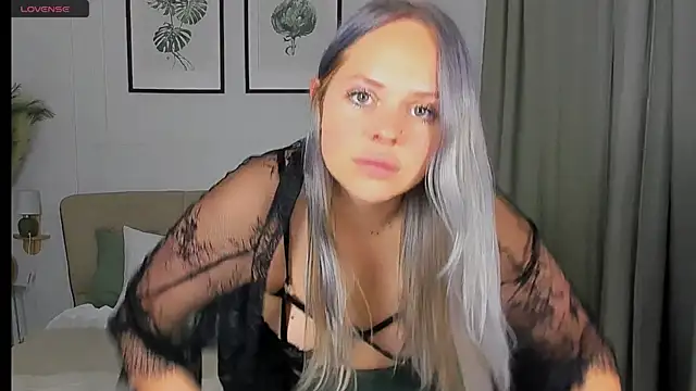 Nikolla  online show from June 13, 9:24 pm