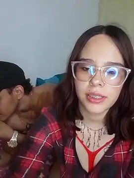 Snapshot of melody1026 chatting on March 8, 12:19 am melody1026 online show from March 8, 12:19 am