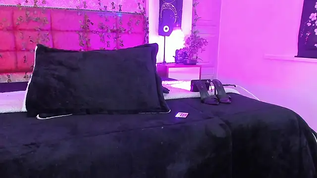 Vickmoon online show from July 24, 8:29 pm
