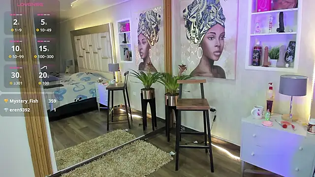 ZoeTaylorl online show from June 3, 2:33 pm