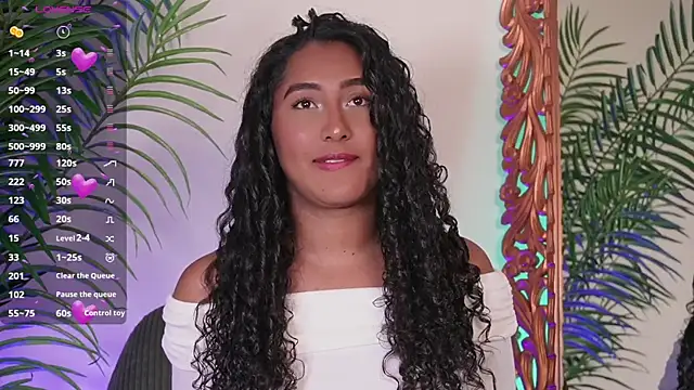 SoyJuliana 19 online show from July 12, 1:35 pm